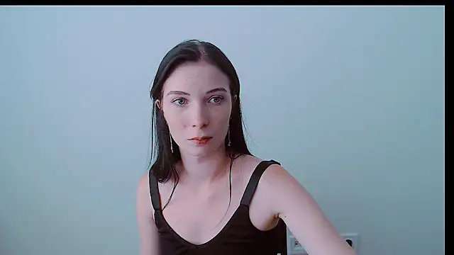 fox_lily - Fox_Lily's free webcam - UK Sex Cams