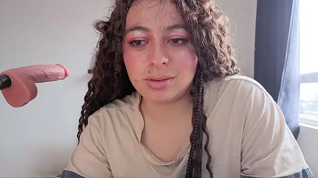 miakimky - MiaKimky's free webcam