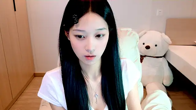 iiiiiiiiis - Iiiiiiiiis's free webcam