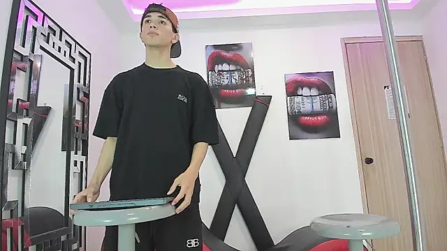 RED_EMPIRE webcam