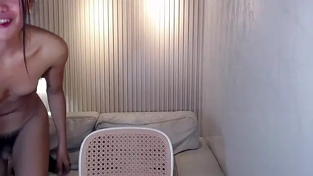urcutie_sandraxx - Urcutie_sandraxx's free webcam - UK Sex Cams