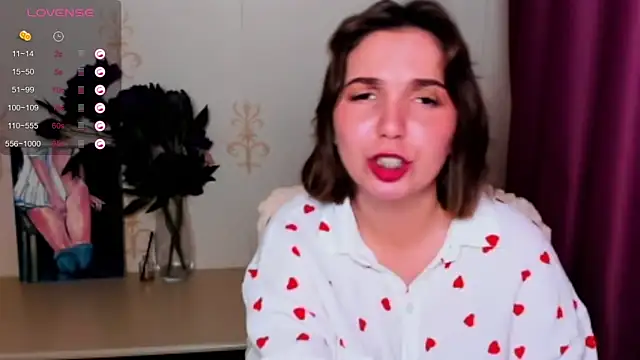 KindHazelHere_ webcam