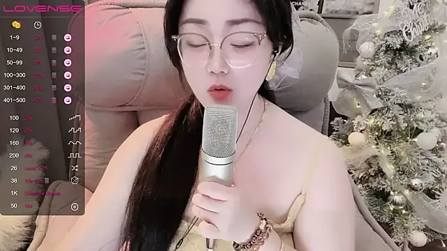 Monica-888 webcam