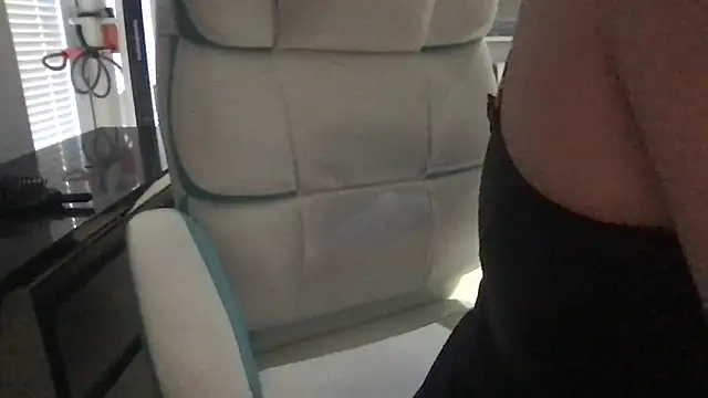 foxyroxymilf webcam