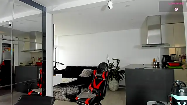 TROYWESLY- webcam