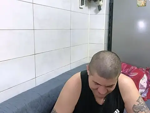 SpartacusDaddy48 webcam