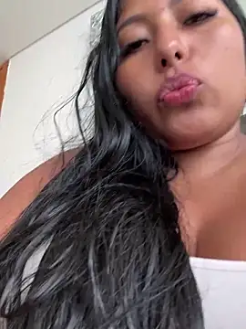emmyjhonson07 webcam