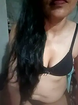 Kavitri-Verma webcam