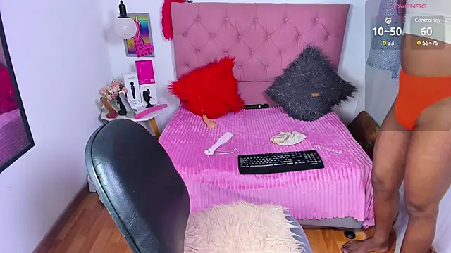 Khloee_f_w webcam