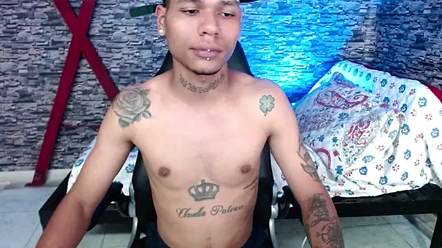 Alan_Boyy webcam