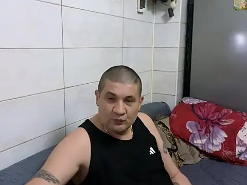 SpartacusDaddy48 webcam