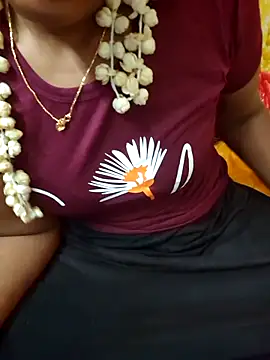 janani-tamizhachi webcam