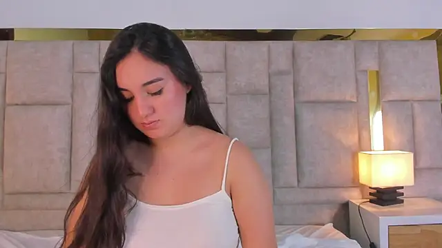 Mia_Thompson14 webcam