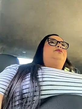 Apriilpeach_ webcam