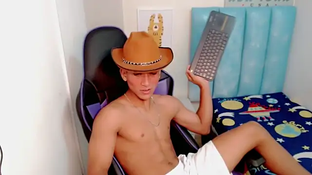 joshuaa_ webcam
