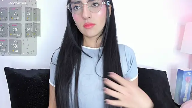 LennaBlair webcam