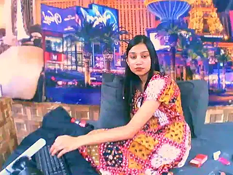 free porn webcam IndianPrettySmile