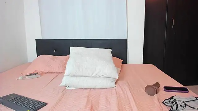 DailaSmith webcam