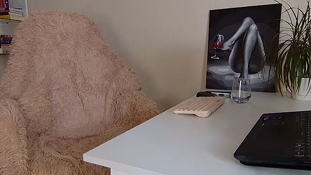 Jules_Queen webcam