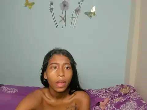 sarita_hot77 webcam