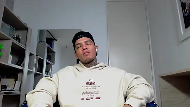 Muzan_Kibutsuji webcam