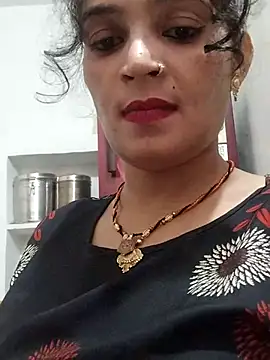 Chhaya_hot