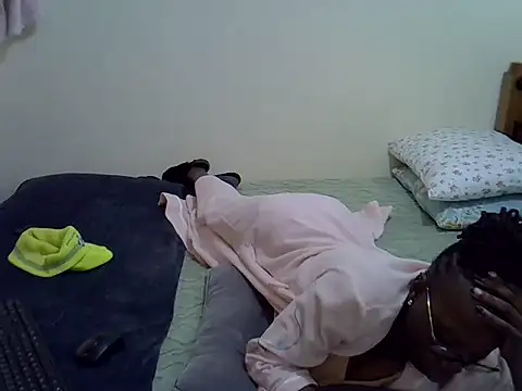 Sweet_Bear webcam