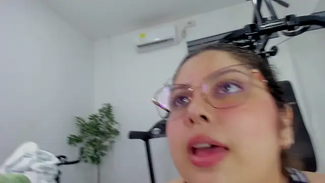Liz_mannah webcam