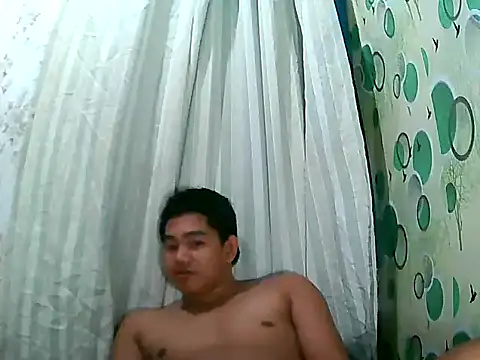 SwayingSam_19 webcam