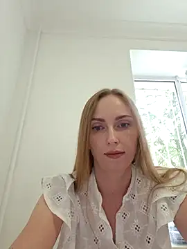 Alicia_Meov