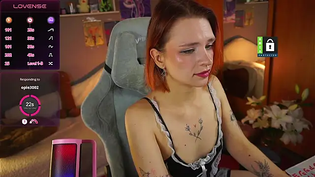 LindiMeoww webcam