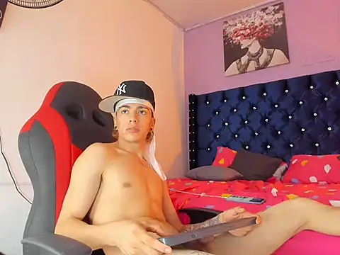 sex chatting Patrick Connor 