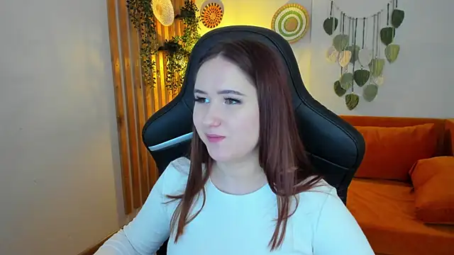 MiraEvansi webcam