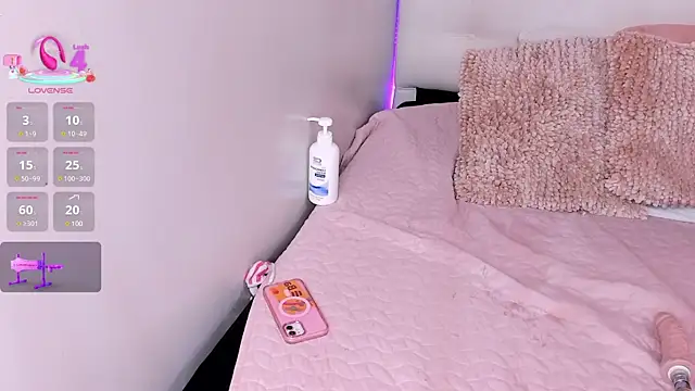 kitty_blueee webcam
