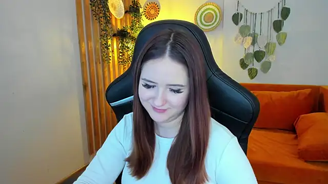 MiraEvansi webcam