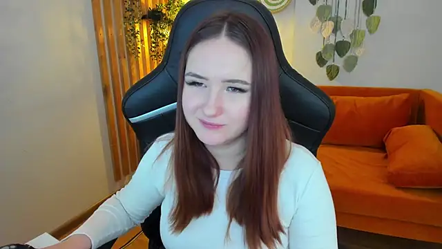 MiraEvansi webcam