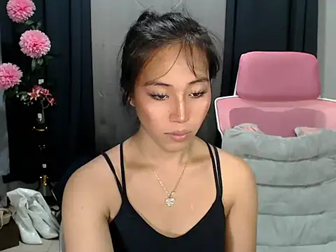 sweetiie_caren webcam