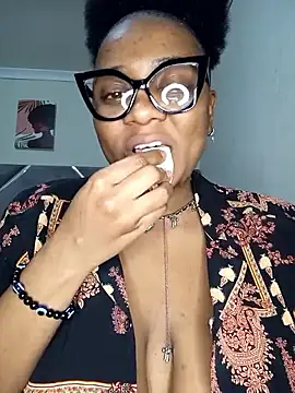  CocoBootyyy chat room