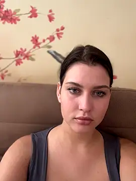 KikiWatson webcam