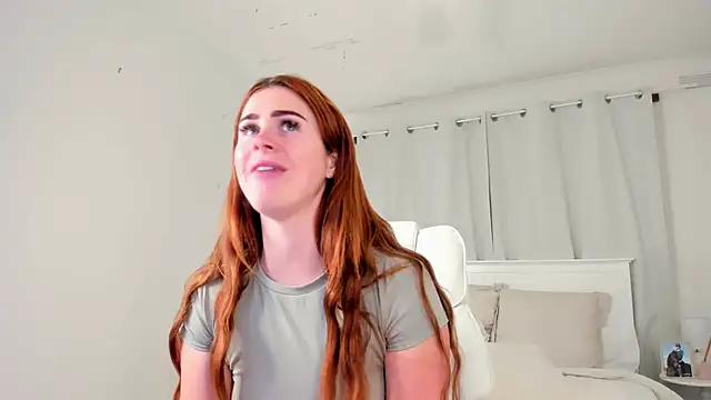 aus_queen's Stripchat show and profile