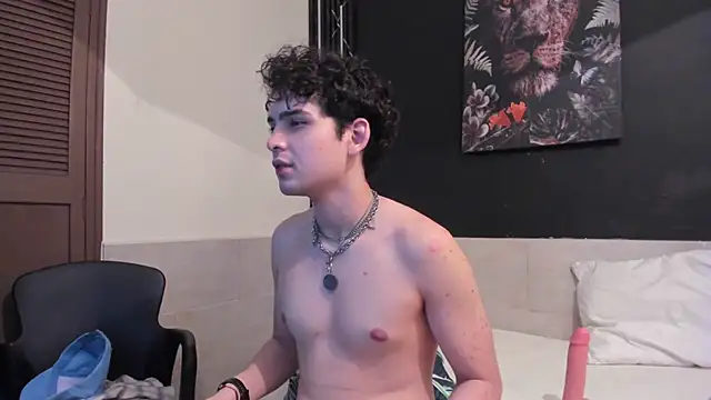 AZZREL_ETHANN webcam