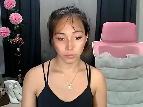 sweetiie_caren webcam