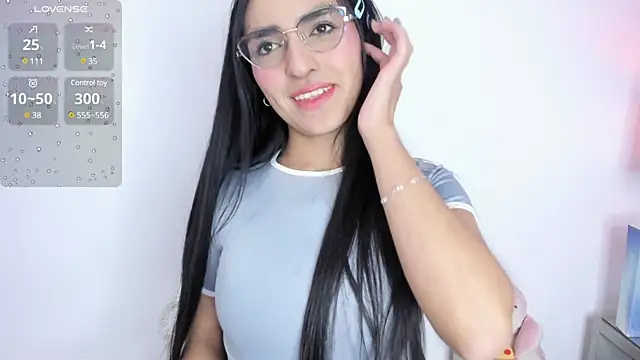 LennaBlair webcam