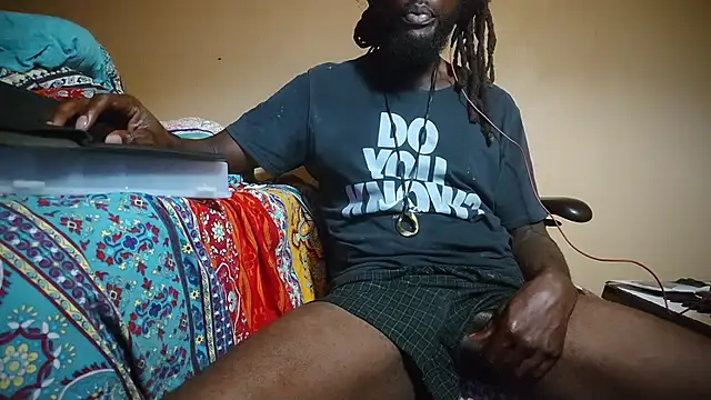 EYEzIAM webcam