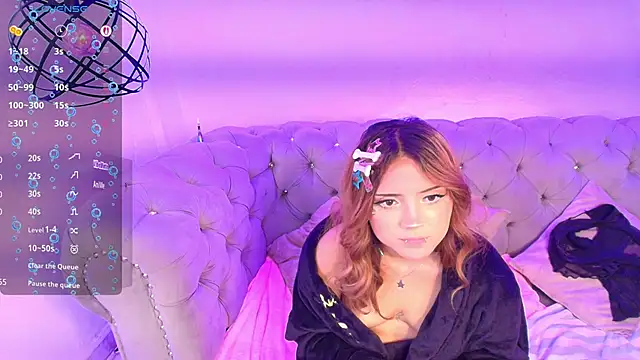 SillyMora webcam