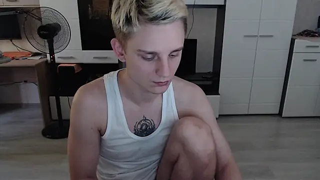 angryzan webcam