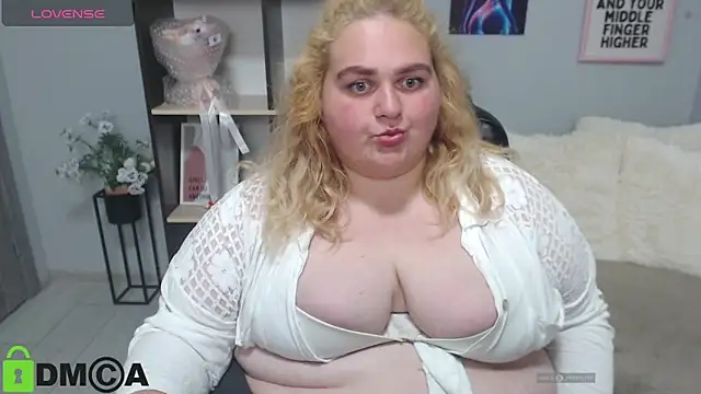 PlusGodess webcam