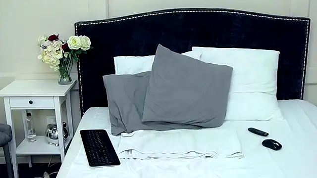 FoxyRamona webcam