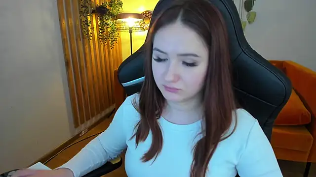 MiraEvansi webcam