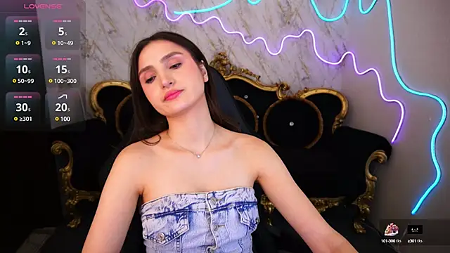 JanieFoxy webcam